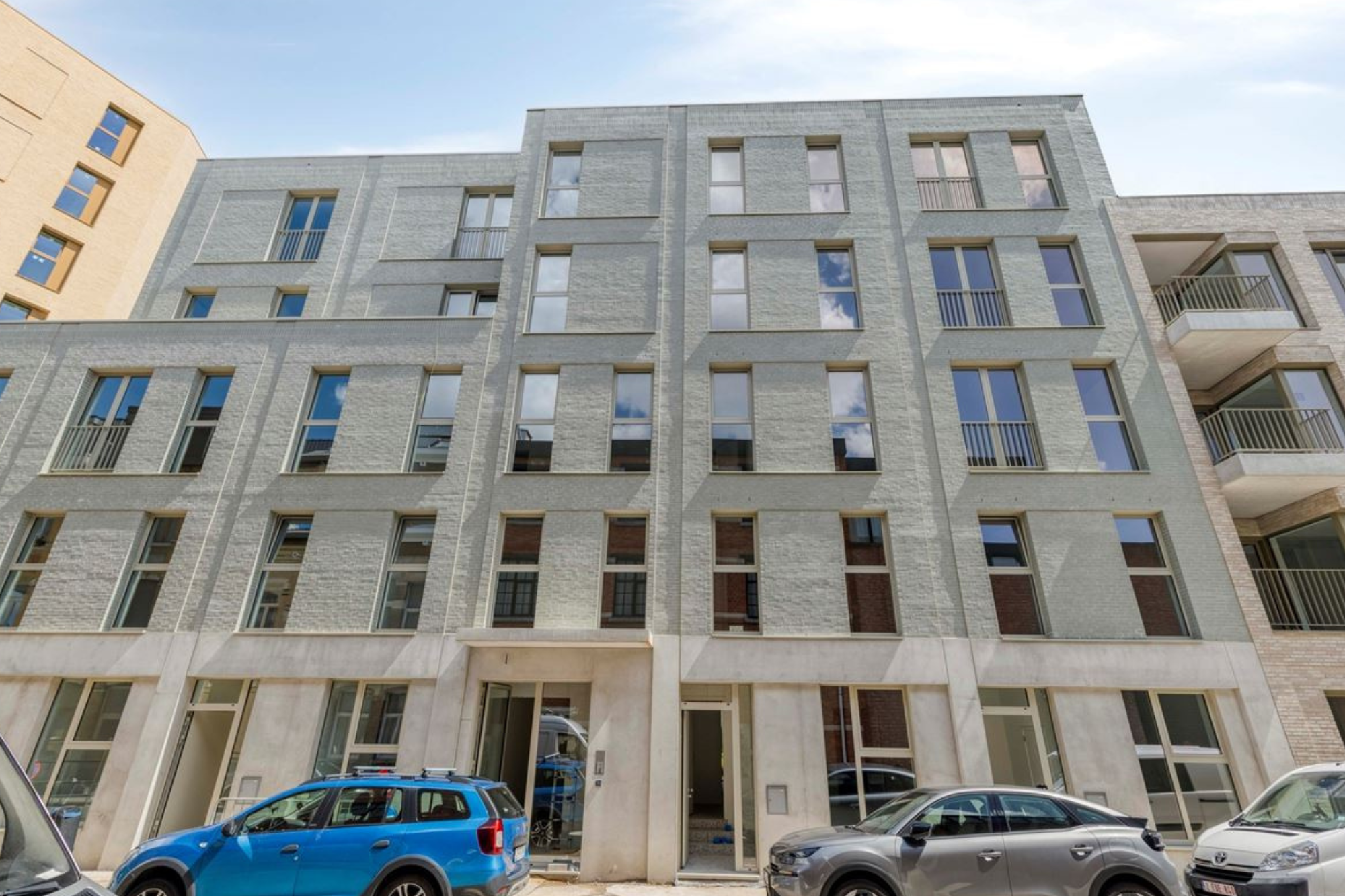 Commercieel vastgoed vs Seniorenwoningen: Waar kies je voor langetermijnzekerheid?